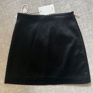 Aritzia Black Skirt New with Tags!